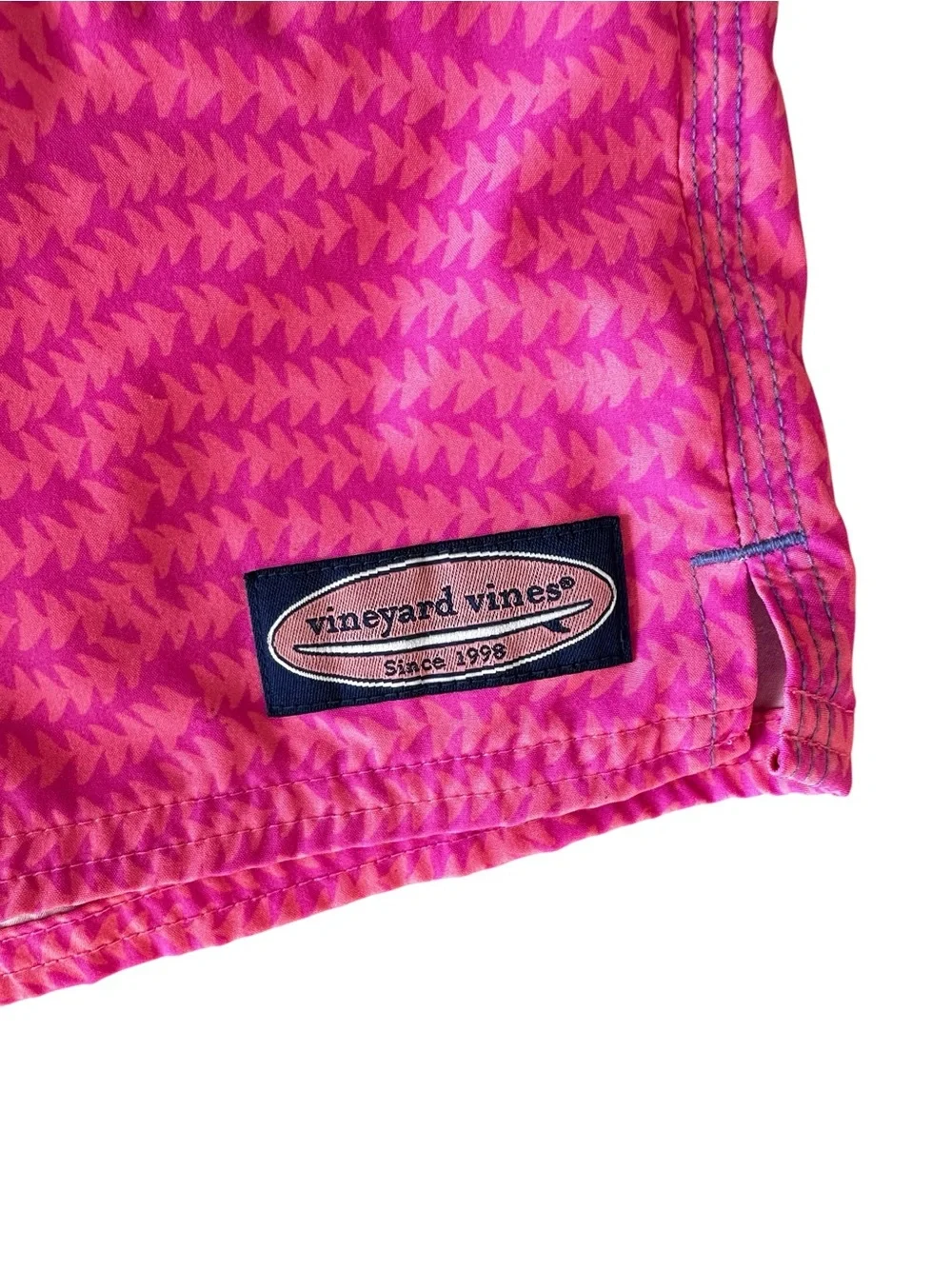 VINEYARD VINES Boy's Wavy Tails Color Block Chappy Swim‎ Trunks Size Large